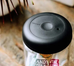 Boîte Conservatrice Avec Vide D'air Atmos En Verre 250 Gr - Fellow -Meilleur Café Machines Magasin 2 fellow boite vide air