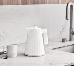 Bouilloire électrique 1L Plissé Blanche - ALESSI 9 Bouilloire électrique 1L Plissé Blanche - ALESSI -Meilleur Café Machines Magasin alessi bouilloire g2 2