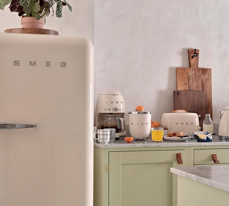 Set Petit-Déjeuner (Toaster - Cafetière Filtre - Presse Agrumes - Bouilloire) Crème - SMEG 9 Set Petit-Déjeuner (Toaster - Cafetière Filtre - Presse Agrumes - Bouilloire) Crème - SMEG – Image 7