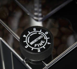 Moulin Expresso EUREKA Mignon Turbo Blanc Et Chrome Silent Range -Meilleur Café Machines Magasin eureka turbo blanc 3