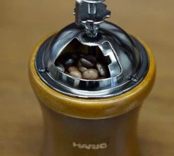 Moulin à Café Manuel HARIO Dome -Meilleur Café Machines Magasin hario dome3