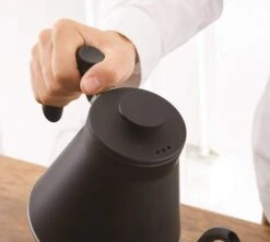 Bouilloire Versante 800 Ml Noir V60 Col De Cygne - HARIO -Meilleur Café Machines Magasin harionoir amb