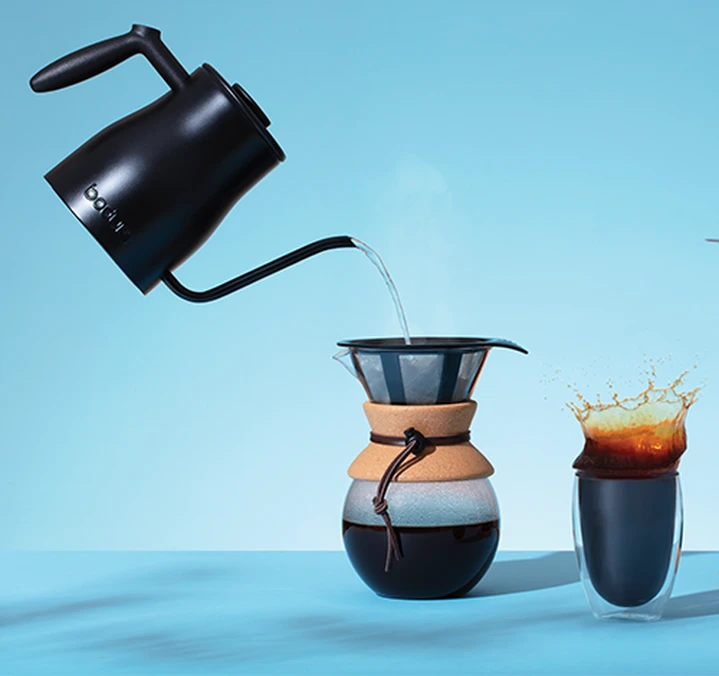 Bouilloire Traditionnelle Gooseneck - Inox Cuivré à Long Bec - 1L - BODUM 4 Bouilloire Traditionnelle Gooseneck - Inox Cuivré à Long Bec - 1L - BODUM – Image 2