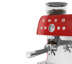Machine Expresso SMEG EGF03RDEU Rouge Années 50 Avec Moulin Intégré -Meilleur Café Machines Magasin smeg egf03 rouge 4