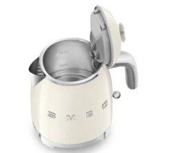 Mini Bouilloire SMEG - Crème - KLF05CREU 0,8 L + Offre Cadeau -Meilleur Café Machines Magasin smeg minib creme 3