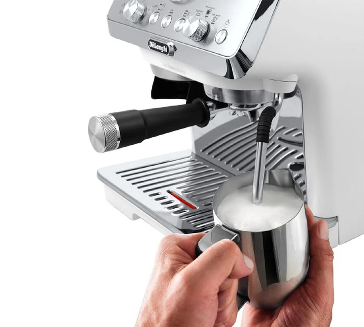 Machine Expresso DELONGHI EC9155.W La Specialista Arte Blanche + Kit Barista 4 Machine Expresso DELONGHI EC9155.W La Specialista Arte Blanche + Kit Barista – Image 2