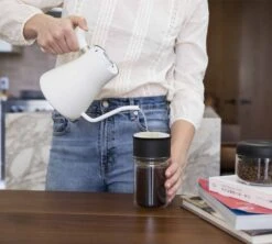 Bouilloire Traditionnelle Stagg Blanc 1 L Col De Cygne - FELLOW 9 Bouilloire Traditionnelle Stagg Blanc 1 L Col De Cygne - FELLOW -Meilleur Café Machines Magasin staggblc amb